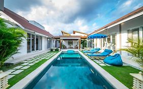 Villa Palm Putri